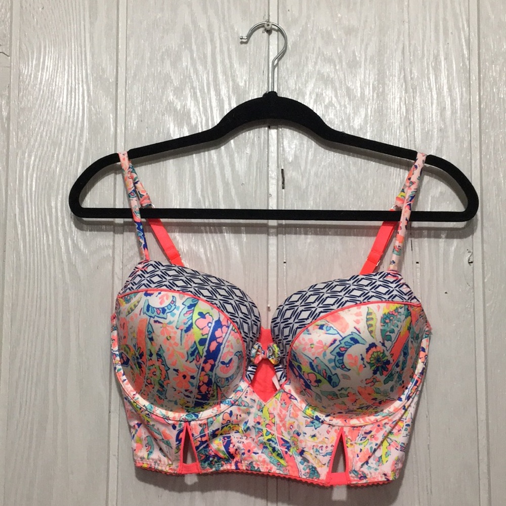 Victoria’s Secret bra